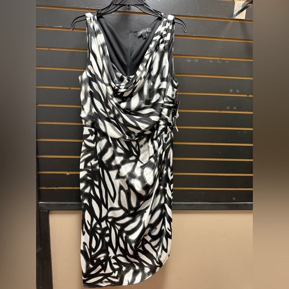 NWT Chetta B Black & White Abstract Cowl Neck Dress – Size 16 – Made in USA